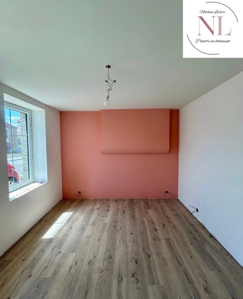 Rénovation de mur décoratif et peintures à Ouistreham